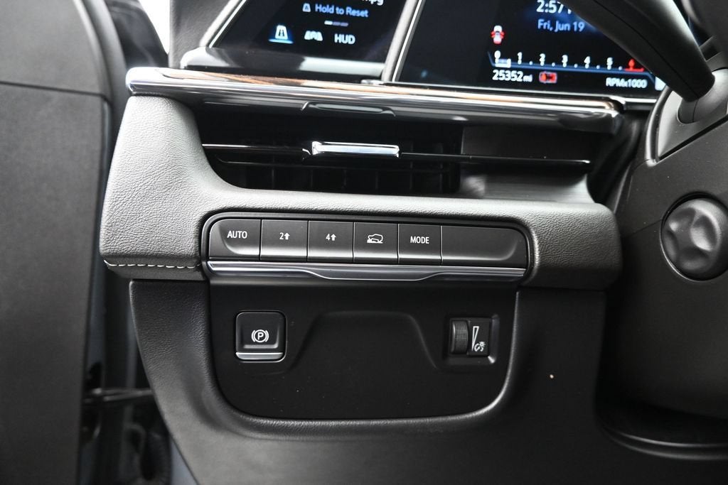 2024 Cadillac Escalade ESV Premium Luxury