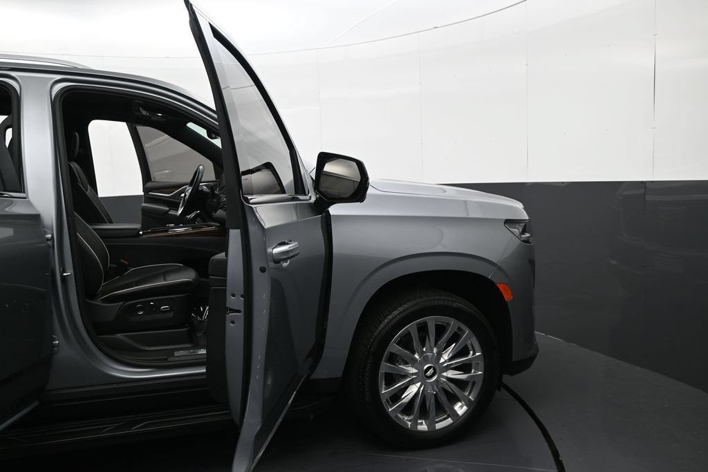 2024 Cadillac Escalade ESV Premium Luxury