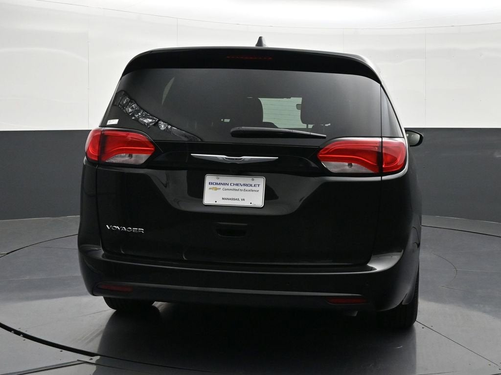 2026 Chrysler Voyager LX