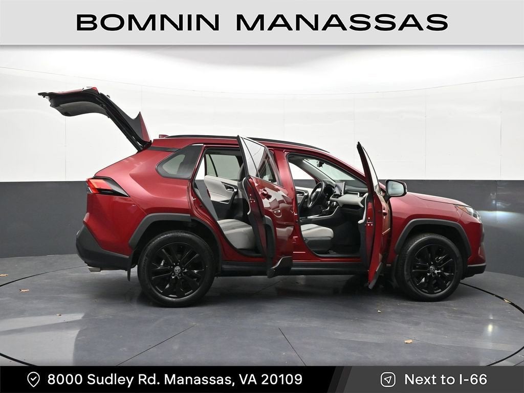 2022 Toyota RAV4 XLE Premium