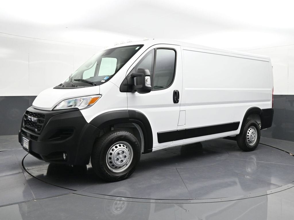 2025 RAM ProMaster 2500 Cargo Van Tradesman Low Roof 136" WB w/Pass Seat