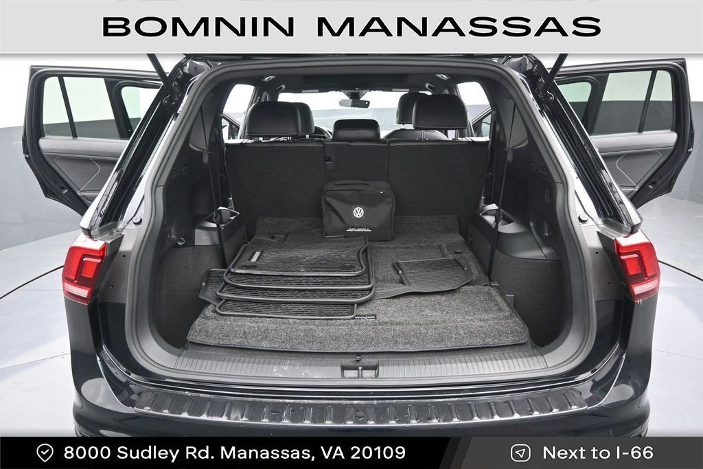 2022 Volkswagen Tiguan SE R-Line Black