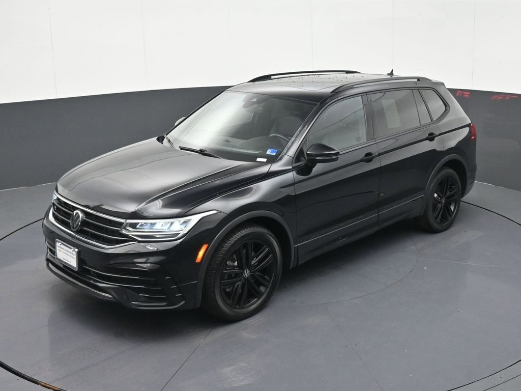 2022 Volkswagen Tiguan SE R-Line Black