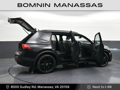 2022 Volkswagen Tiguan SE R-Line Black