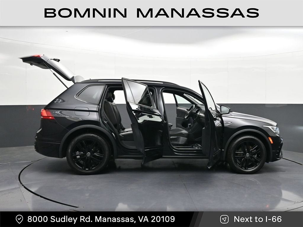 2022 Volkswagen Tiguan SE R-Line Black
