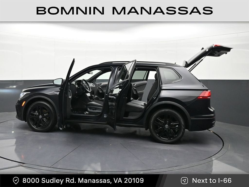 2022 Volkswagen Tiguan SE R-Line Black