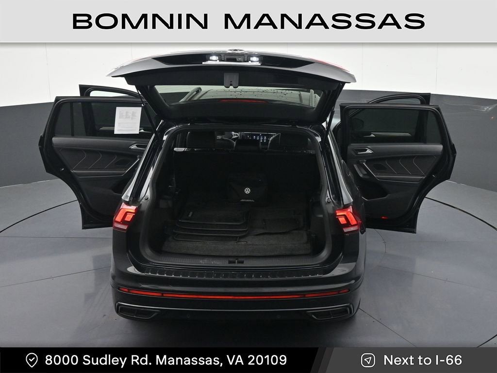 2022 Volkswagen Tiguan SE R-Line Black