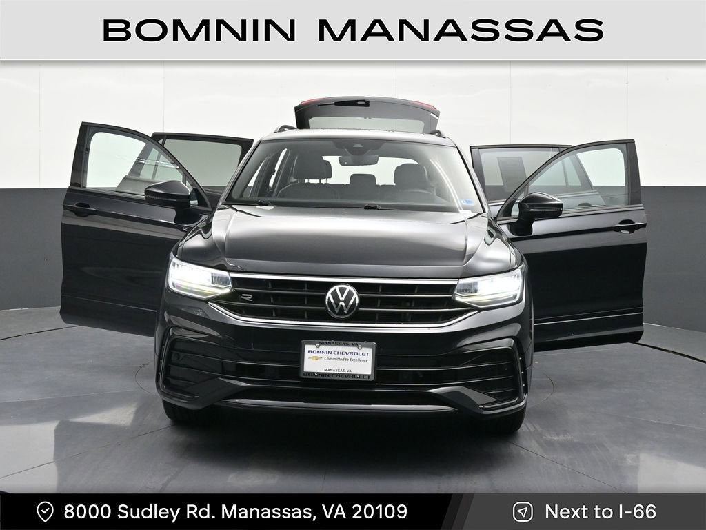 2022 Volkswagen Tiguan SE R-Line Black