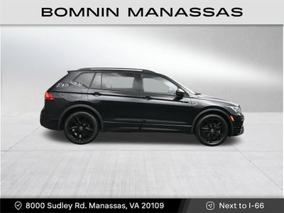 2022 Volkswagen Tiguan SE R-Line Black