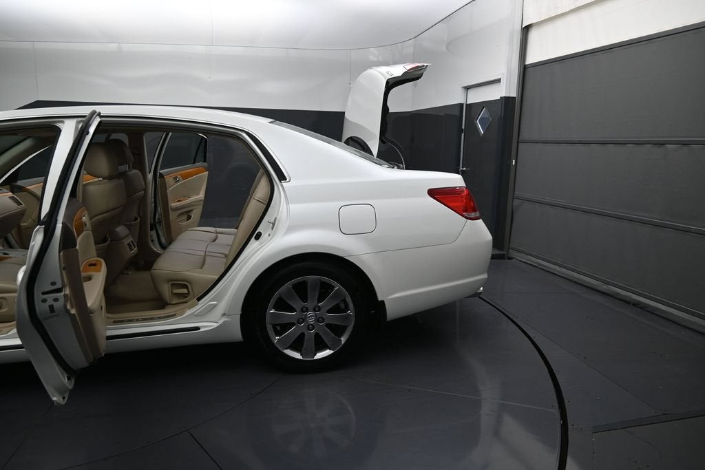 2005 Toyota Avalon XL