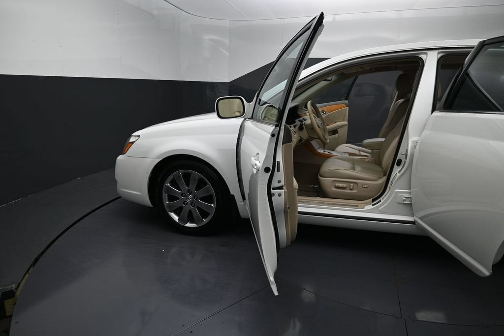 2005 Toyota Avalon XL