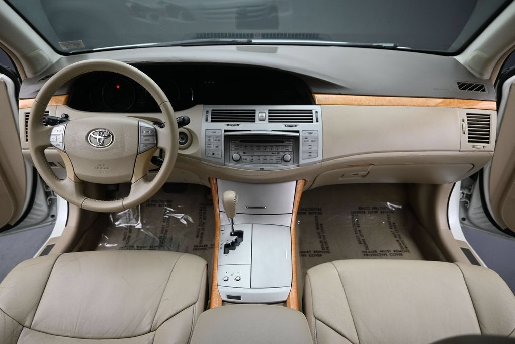 2005 Toyota Avalon XL
