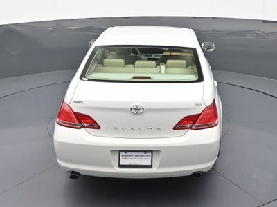 2005 Toyota Avalon XL