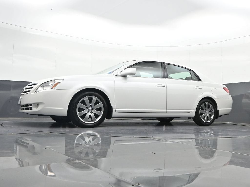 2005 Toyota Avalon XL