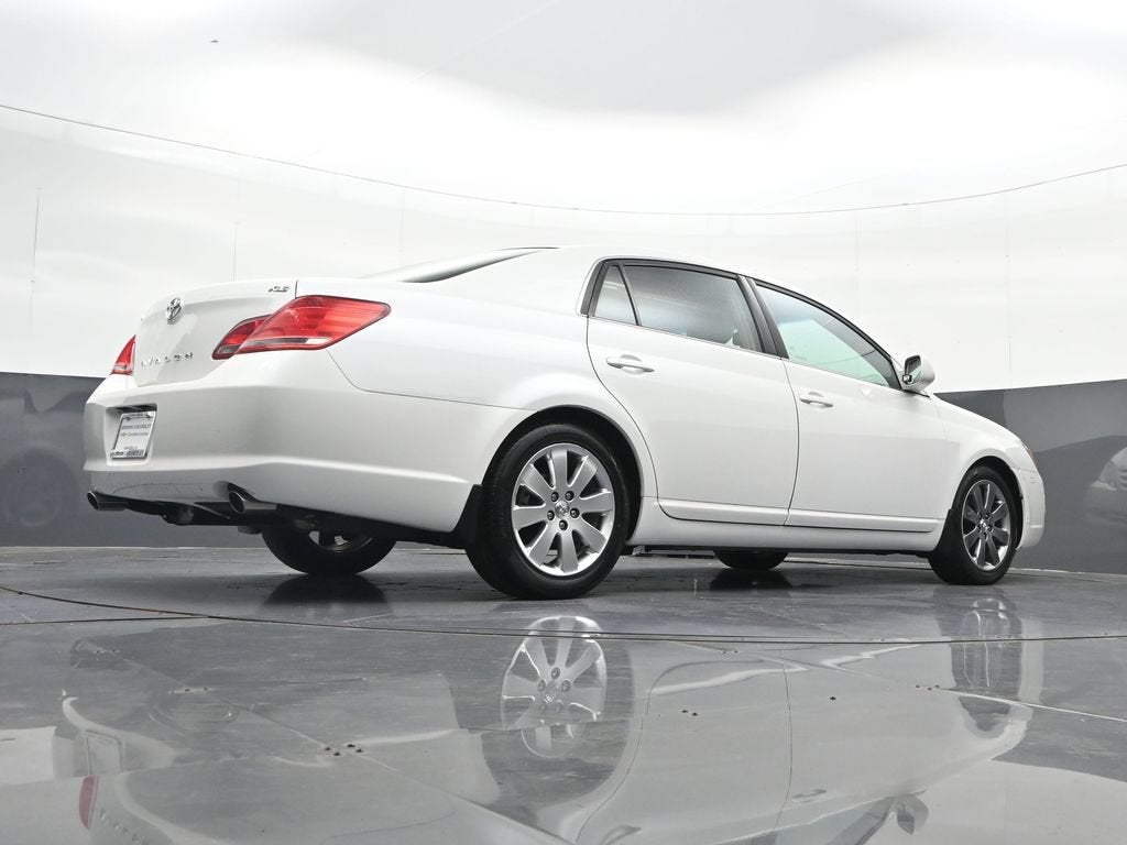 2005 Toyota Avalon XL