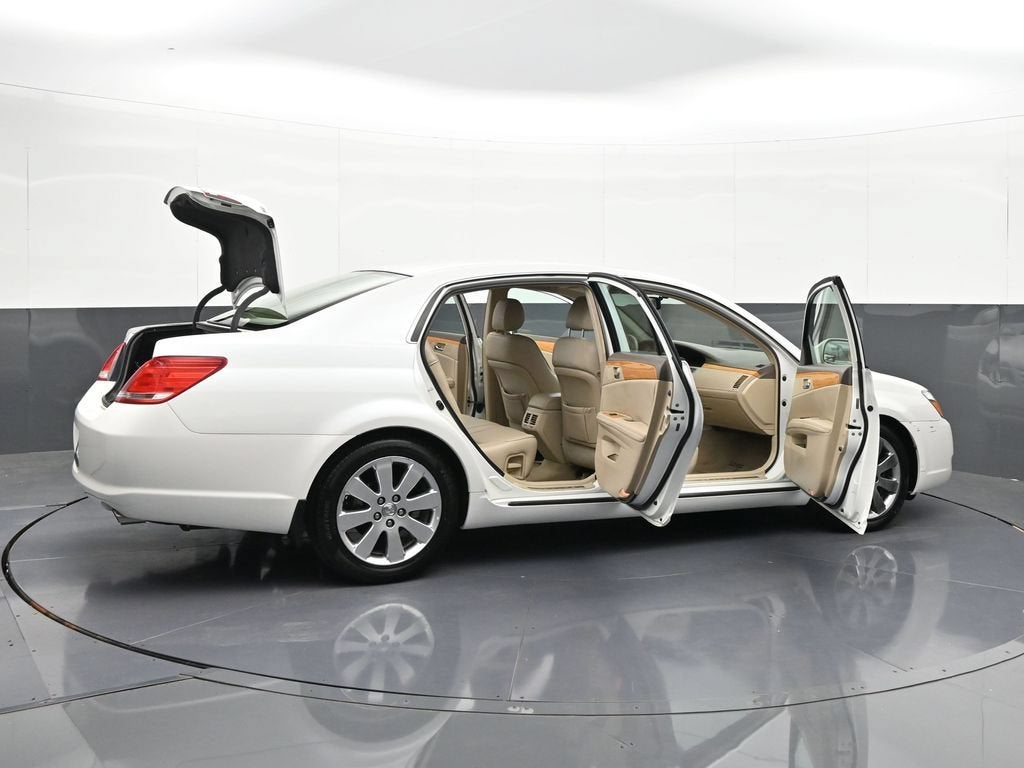 2005 Toyota Avalon XL