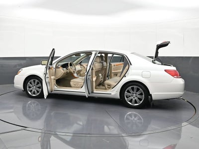 2005 Toyota Avalon XL