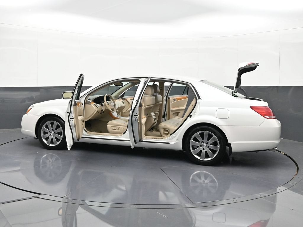 2005 Toyota Avalon XL