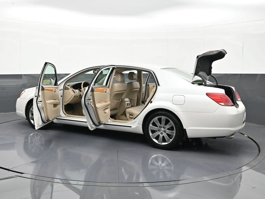 2005 Toyota Avalon XL