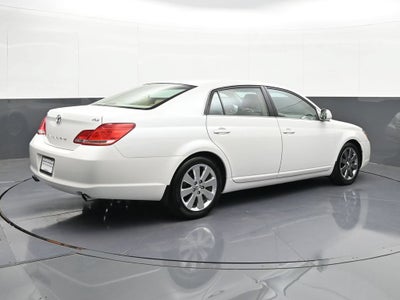 2005 Toyota Avalon XL
