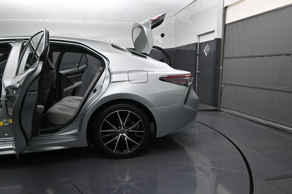 2021 Toyota Camry SE AWD
