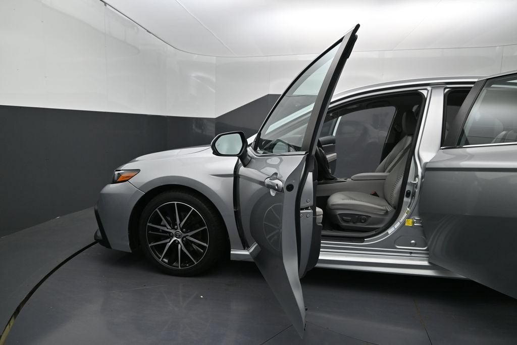 2021 Toyota Camry SE AWD
