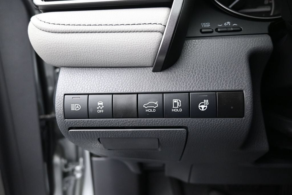 2021 Toyota Camry SE AWD