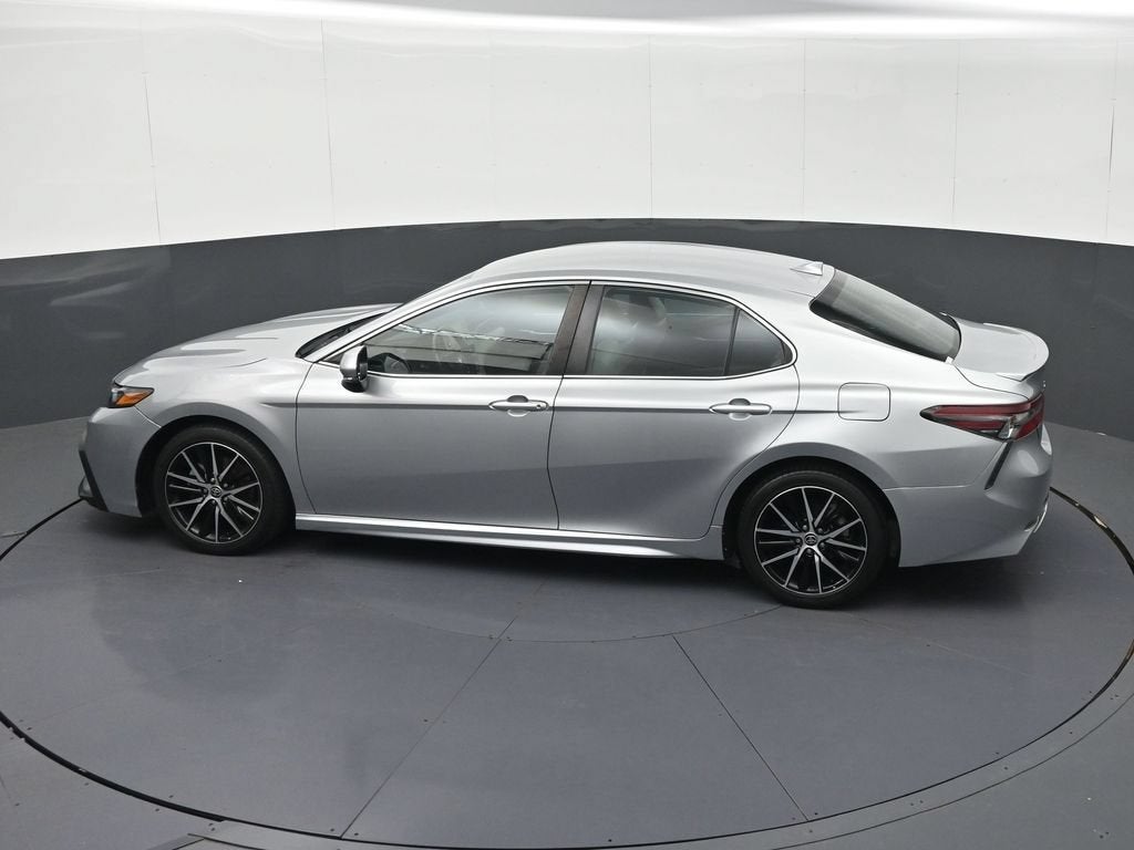 2021 Toyota Camry SE AWD
