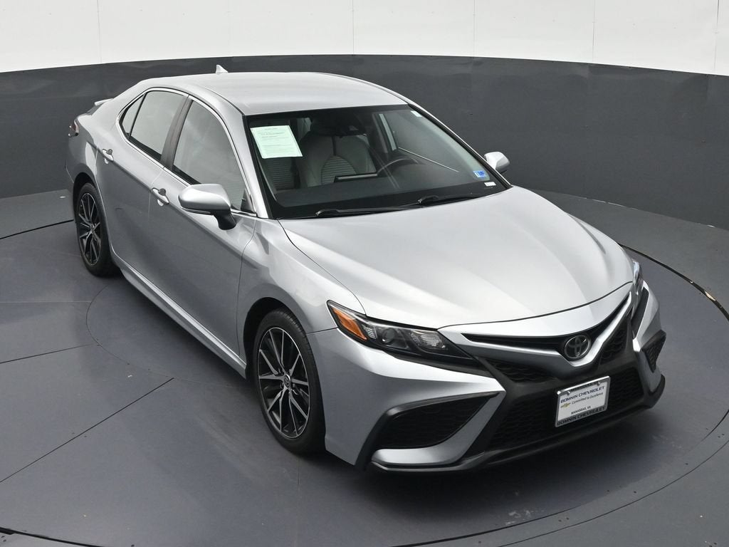 2021 Toyota Camry SE AWD