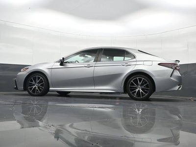 2021 Toyota Camry SE AWD