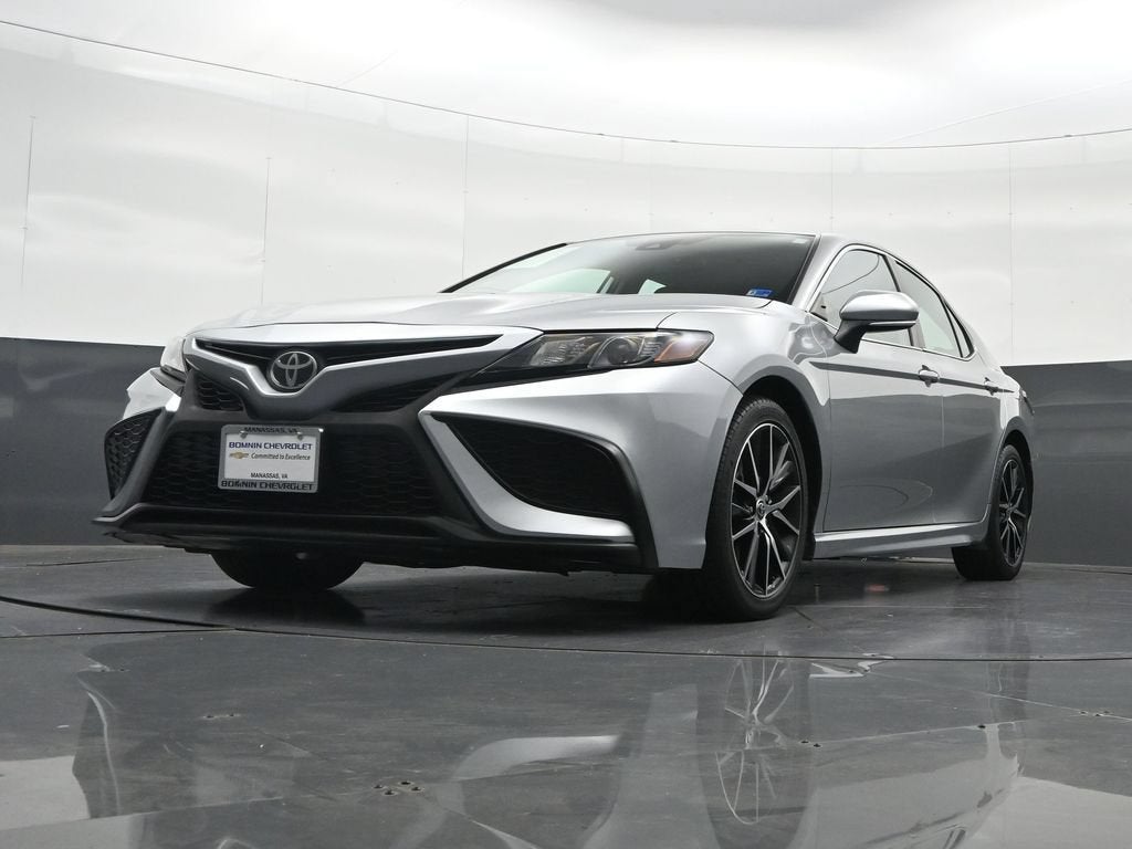 2021 Toyota Camry SE AWD