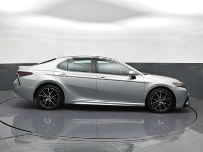 2021 Toyota Camry SE AWD