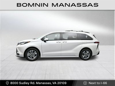 2022 Toyota Sienna XLE