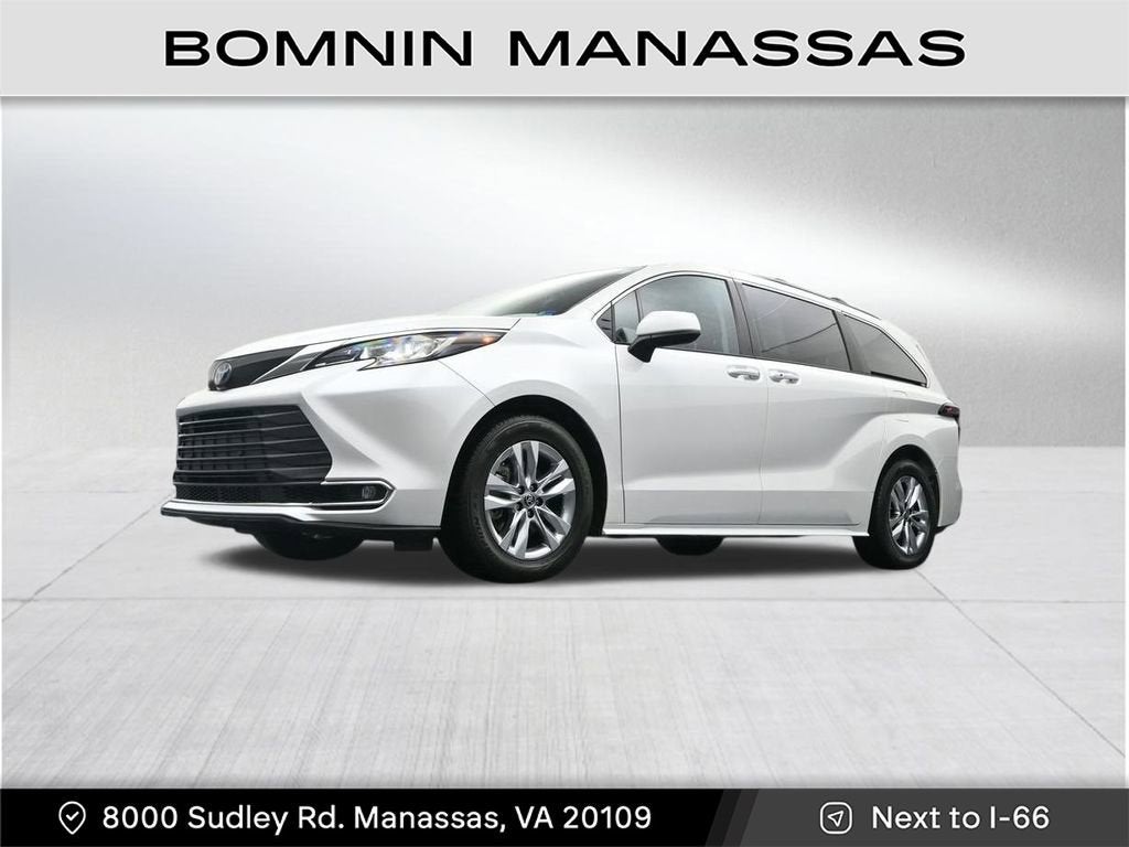 2022 Toyota Sienna XLE