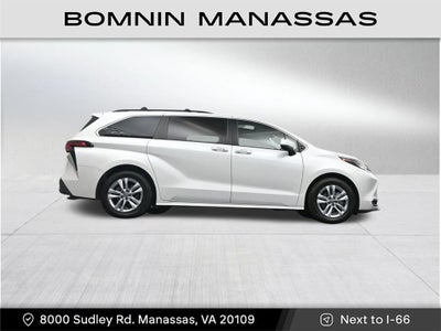 2022 Toyota Sienna XLE