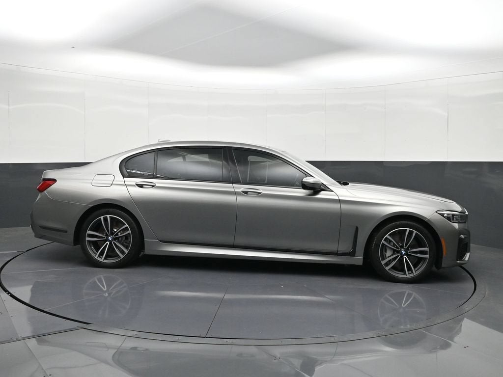 2022 BMW 750 i xDrive