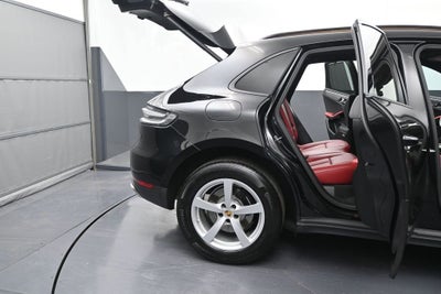 2019 Porsche Macan 4DR SUV AWD