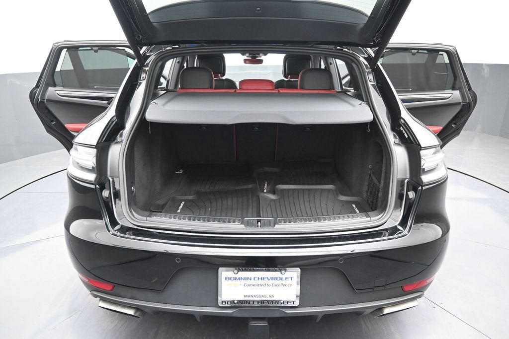 2019 Porsche Macan 4DR SUV AWD