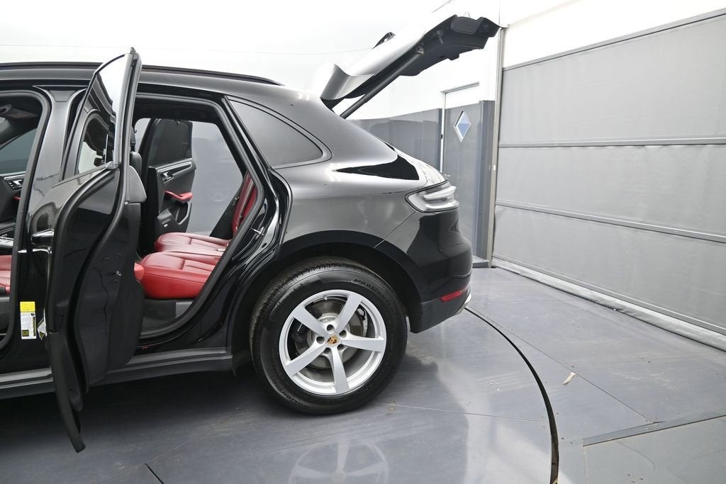 2019 Porsche Macan 4DR SUV AWD