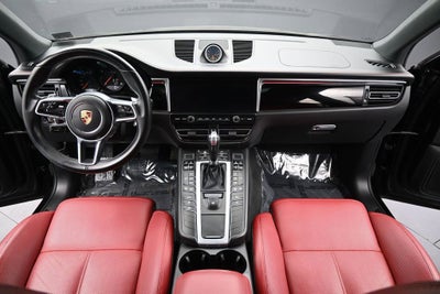 2019 Porsche Macan 4DR SUV AWD