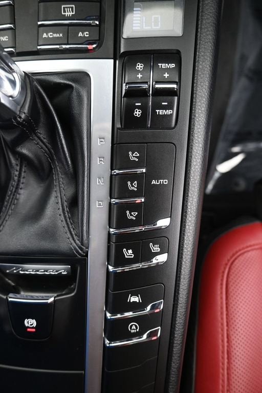 2019 Porsche Macan 4DR SUV AWD