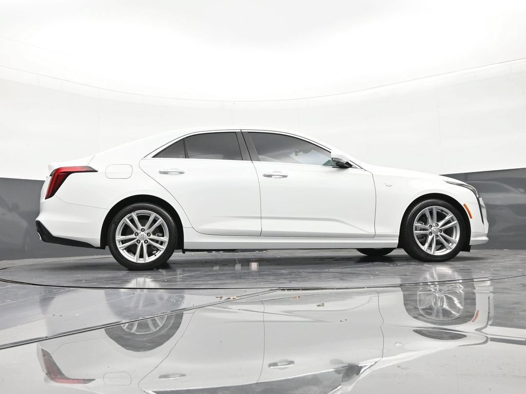 2023 Cadillac CT4 Luxury