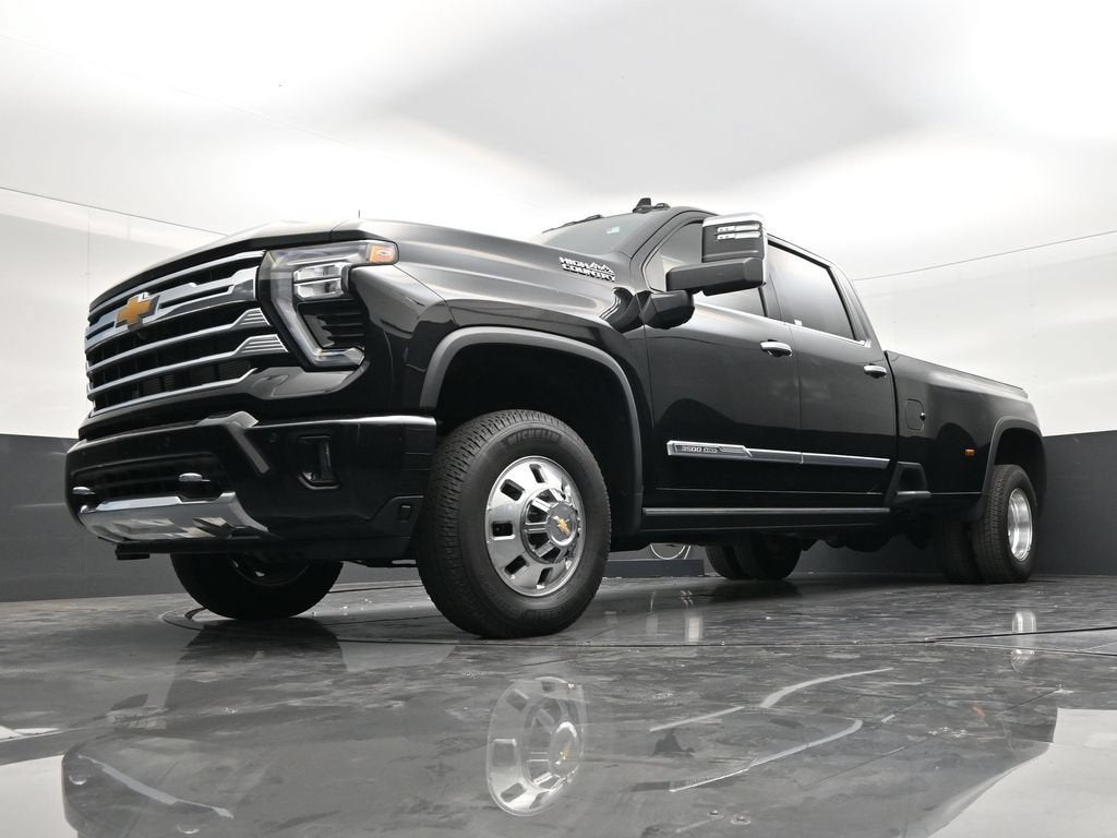 2025 Chevrolet Silverado 3500 HD High Country DRW