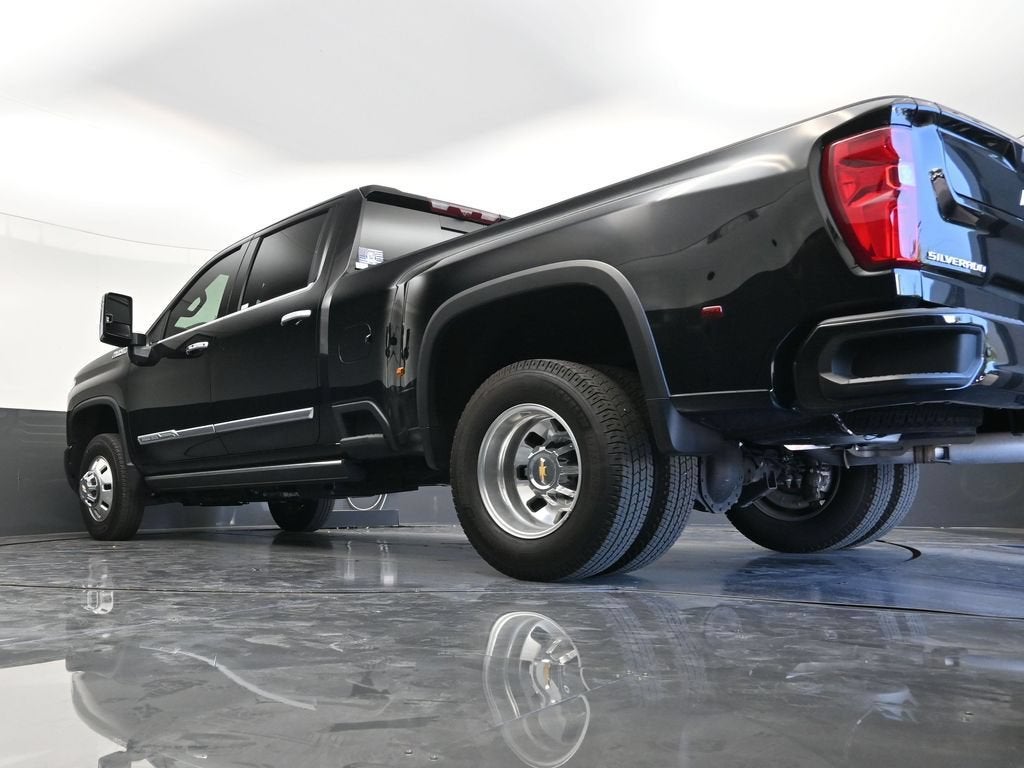 2025 Chevrolet Silverado 3500 HD High Country DRW