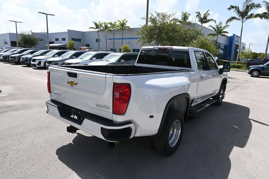 2025 Chevrolet Silverado 3500 HD High Country DRW