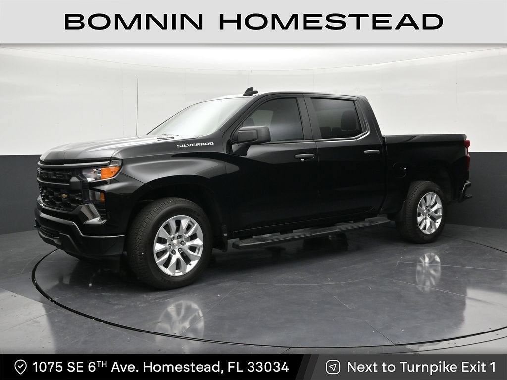 2025 Chevrolet Silverado 1500 Custom Crew Cab Short Box's photo