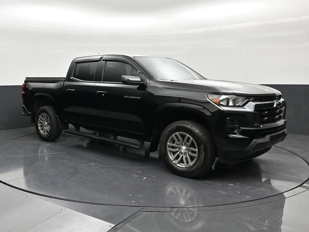 2025 Chevrolet Colorado WT/LT