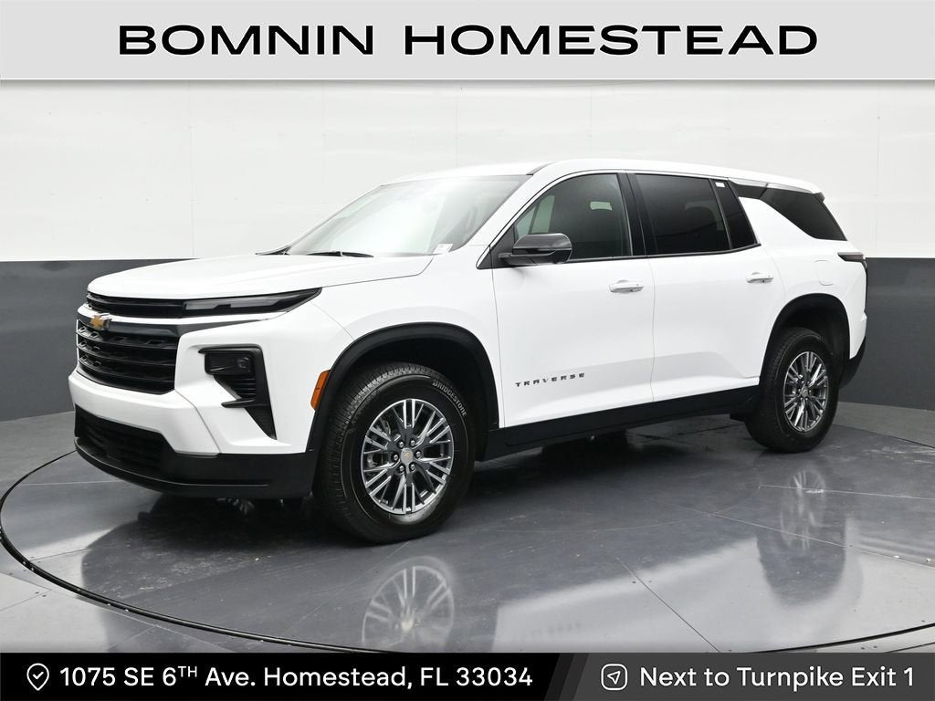 2024 Chevrolet Traverse LS