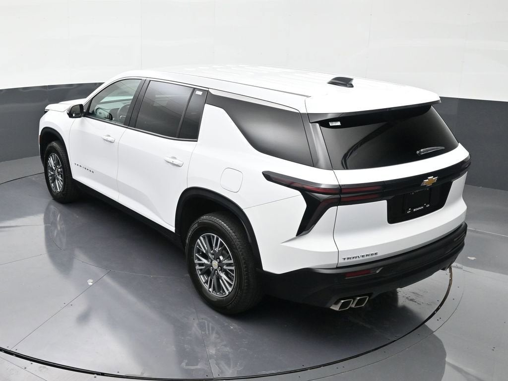 2024 Chevrolet Traverse LS