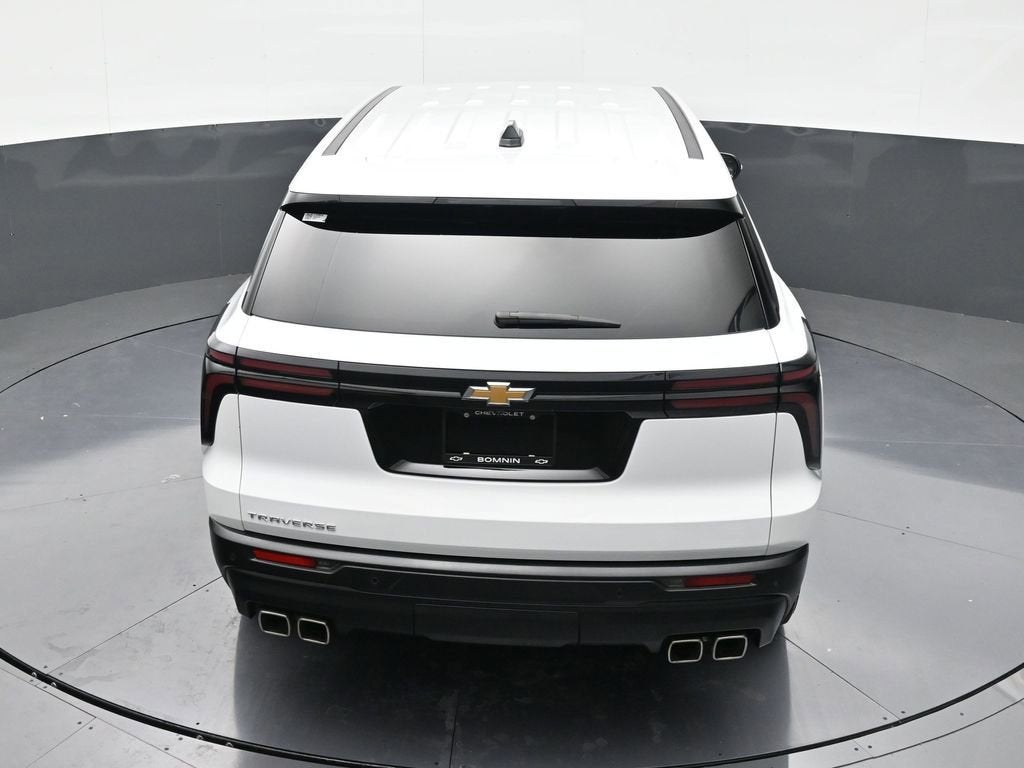 2024 Chevrolet Traverse LS